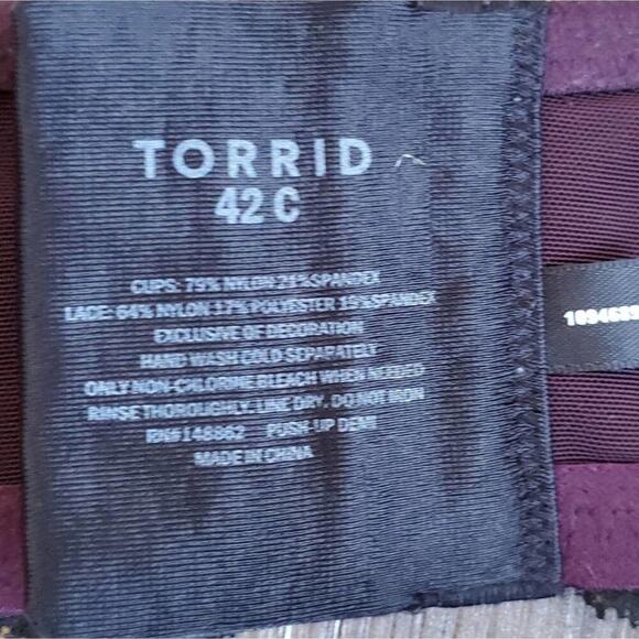 𝅺Torrid lace pushup‎ Plunge bra 42C - Picture 4 of 6